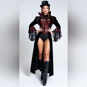NEW Lusty Vampire Sexy 4 Piece Lace Detail Costume Set Roma Small Yandy